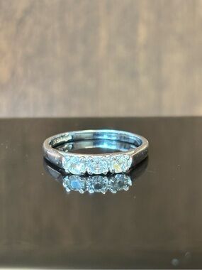 Vintage Avon Sterling Silver CZ Anniversary Ring Size 7 | Classic Style | NIB